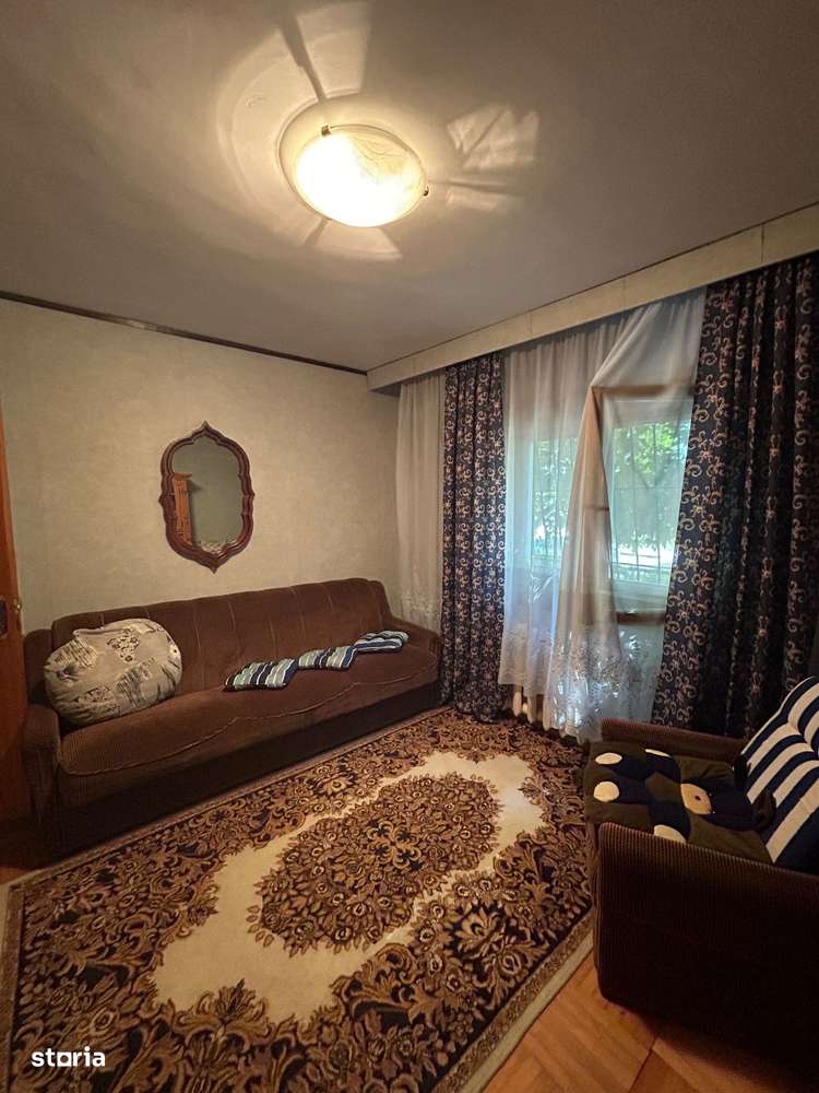 Apartament 4 camere - Zona Sud Lidl - parter/4   - 100.000 euro-7