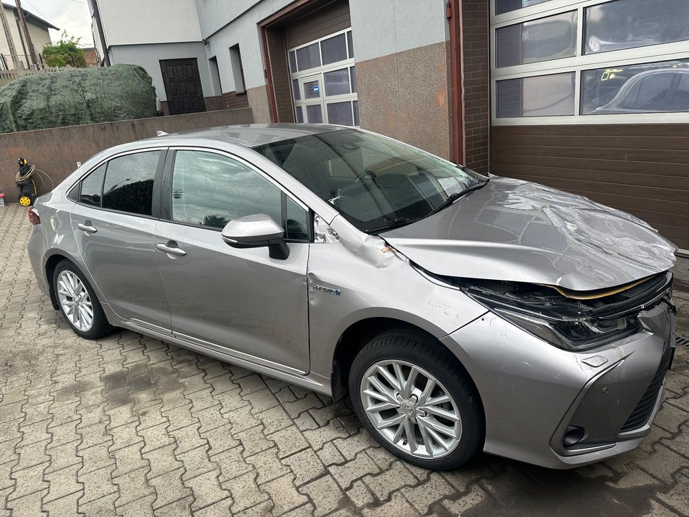 Toyota Corolla Seria E21 1.8 Hybrid Club 2019