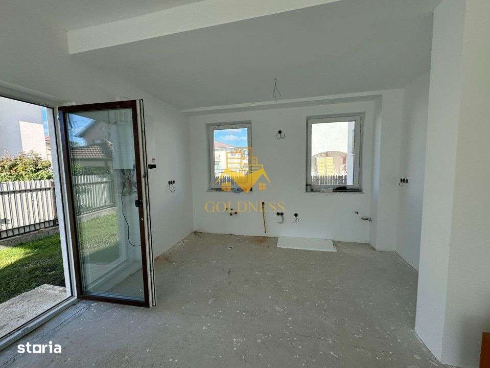 Casa 4 Camere Semifinisata, 2 Garaje, Curte 450mp, Terase 93mp, Dezmir - Imagine principală: 4/11