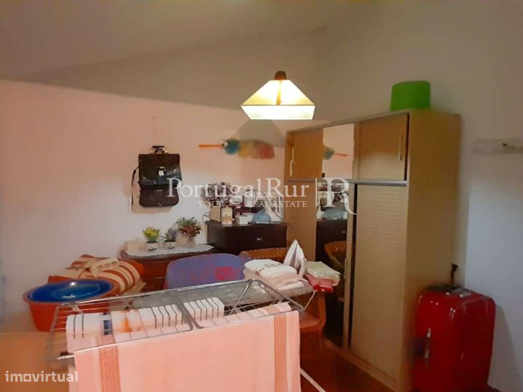 Moradia T4 com terraço em zona residencial de Évora-18