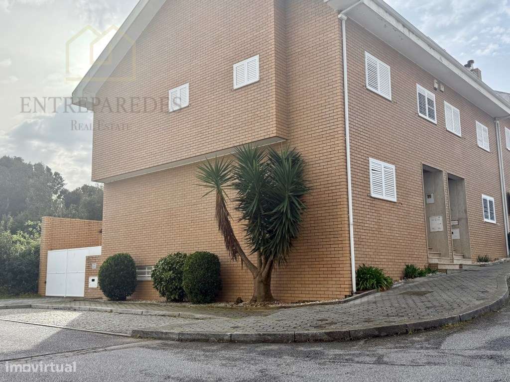 Moradia em banda T3+1 com terraço, perto da praia - para comprar em...-11