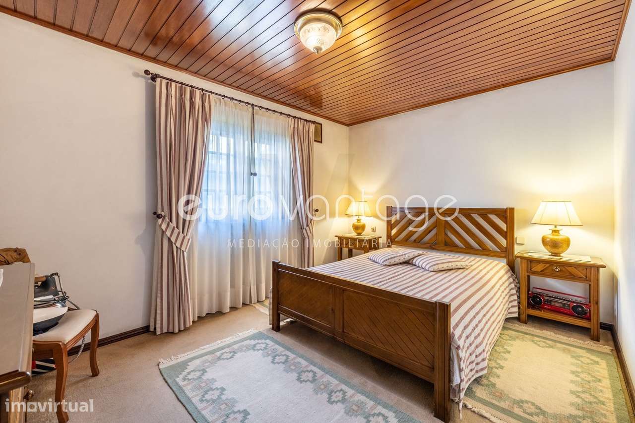 MORADIA T8 NO CENTRO DE LEIRIA-16