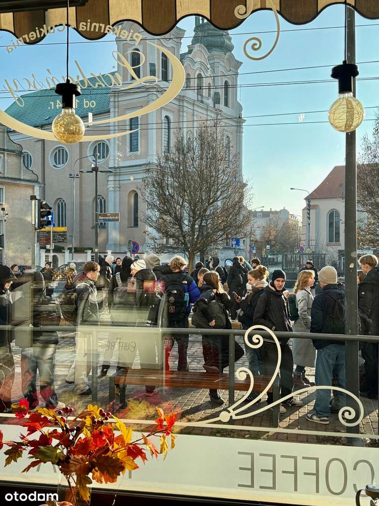 2 pok.mieszkanie z widokiem na Plac Bernardyński po podł. ponad 50m2-12