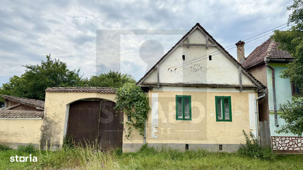 Casă unică de vânzare în Viscri la doar 250 m de casa regelui Charles-5