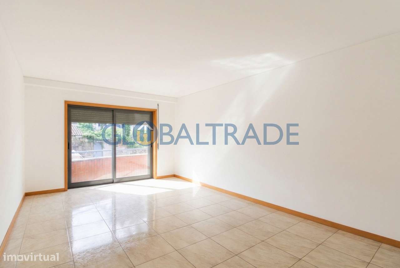Apartamento T3 Renovado - Condomínio Fechado em Rio Tinto-4