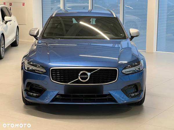 Volvo V90 D5 AWD R-Design - 4