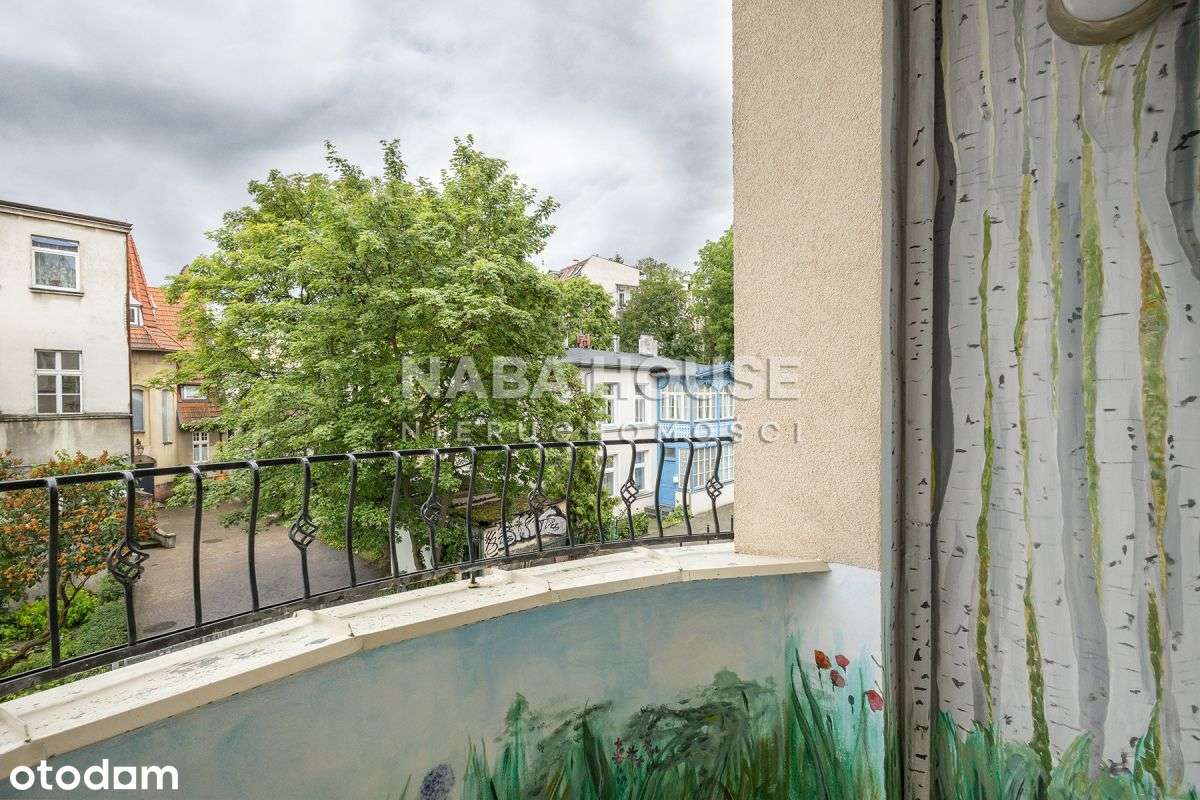 Słoneczny klimatyczny Apartament z dwoma balkonami-4