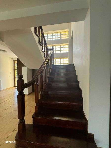 Casa deosebita P+M 284 mp, teren de 1660 mp, Aleea Manastirii Dealu - Imagine principală: 5/8