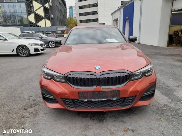 BMW Seria 3 330d xDrive AT MHEV - 1