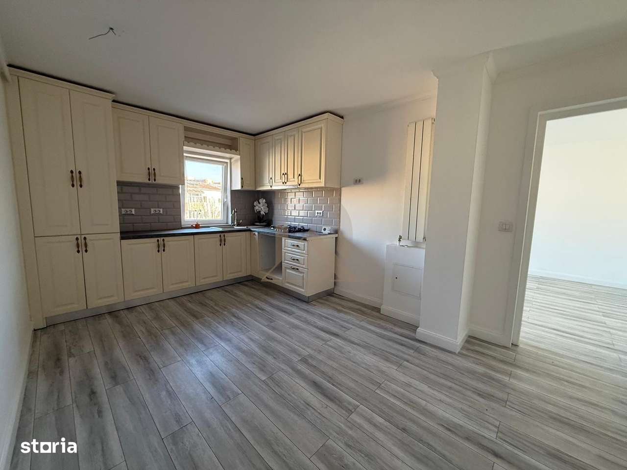 Apartament 2 camere 56 mp  zona Garii  Str. Arcu - Imagine principală: 5/17