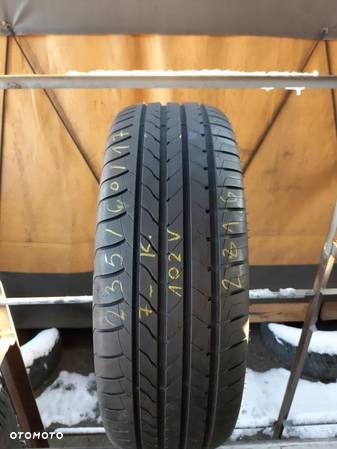 235/60/17 Goodyear Efficientgrip - 1