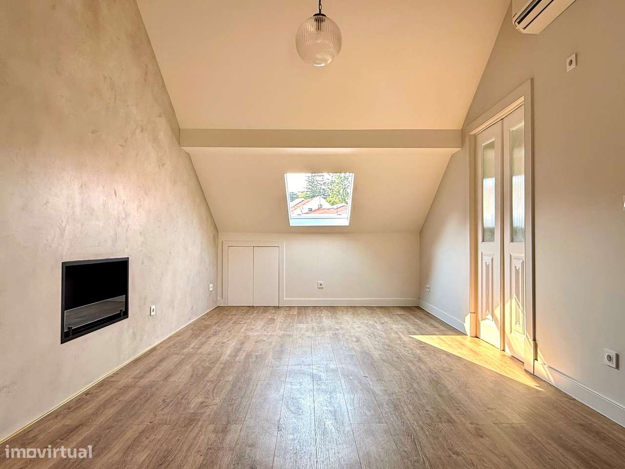 T2 Renovado com Varanda e Vista Castelo, Príncipe Real, Lisboa-14
