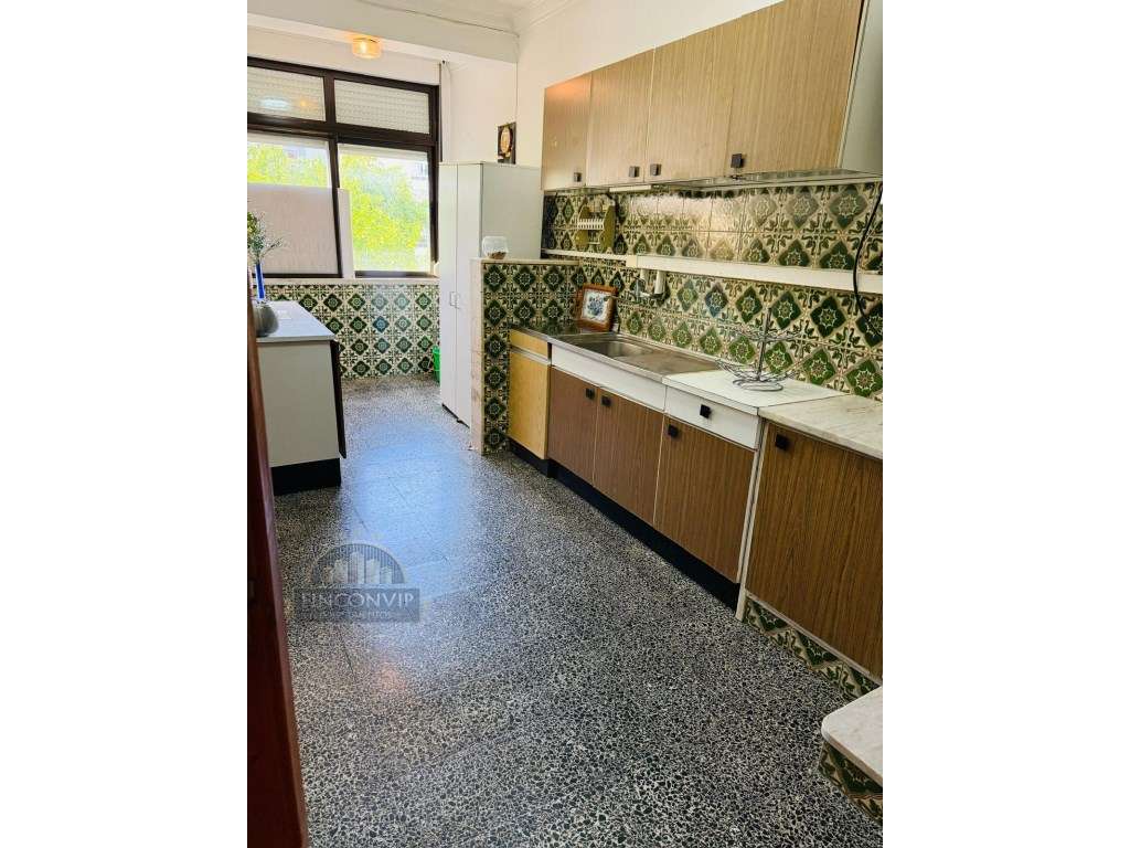 Apartamento T3 à Venda - Cruz de Pau, Amora-5
