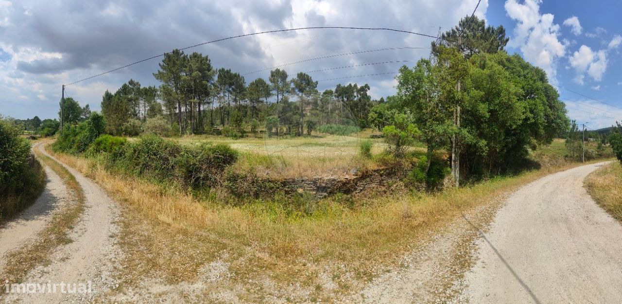 Terreno para venda com 10.360m2 em Paredes (Sobreira\Santa Comba)