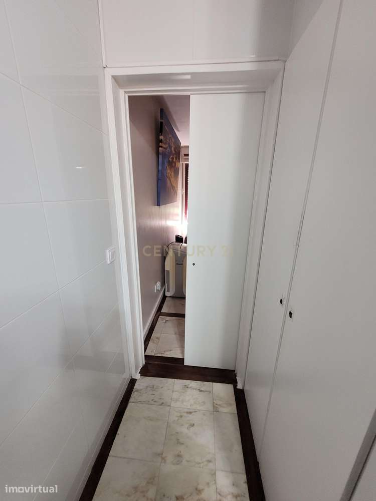 T3 Duplex Remodelado na Senhora da Hora-5