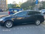 Toyota Avensis 1.8 Premium EU5 - 16