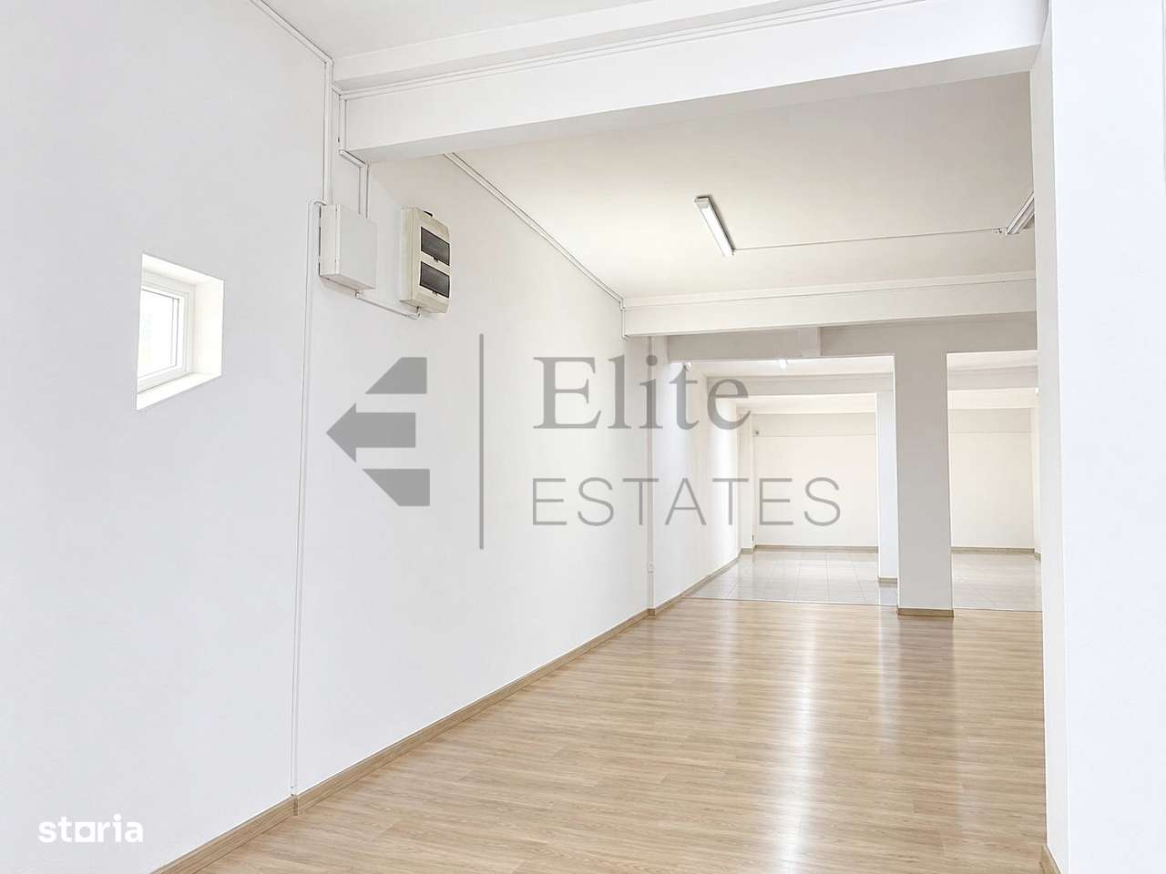 Spatiu comercial cu apartamente de vanzare In Nojorid-3