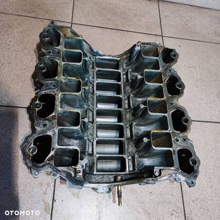 GÓRA KOLEKTOR SSĄCY AUDI A6 C5 4.2 V8 POD GAZ - 9