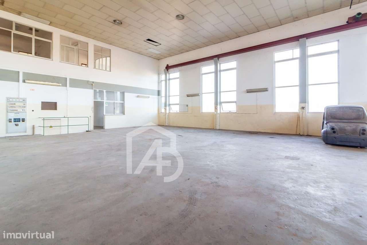 Prédio com potencial de reabilitação – Pernelhas, Leiria-28