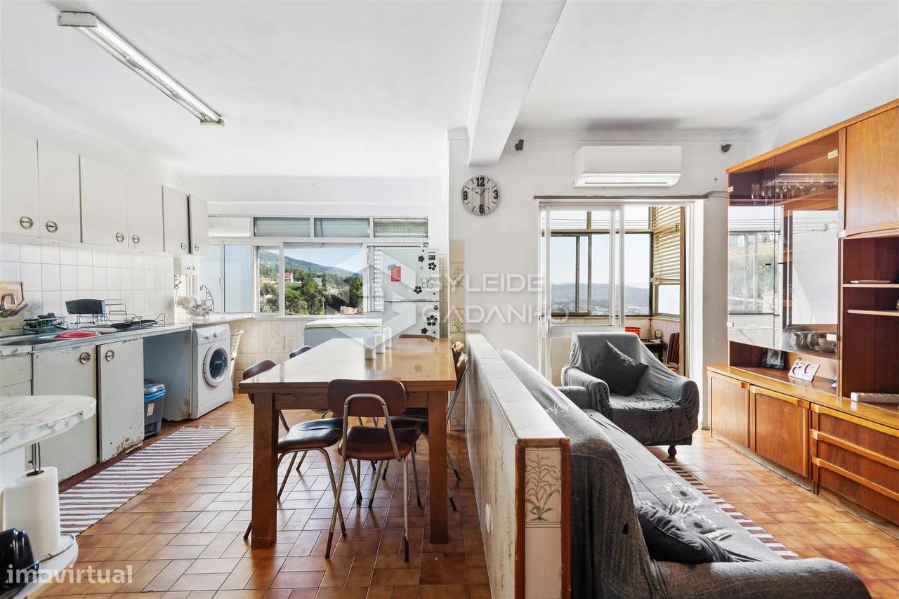 Apartamento T4 para VENDA na Calçada das Poldras, zona baixa da Covilh-6