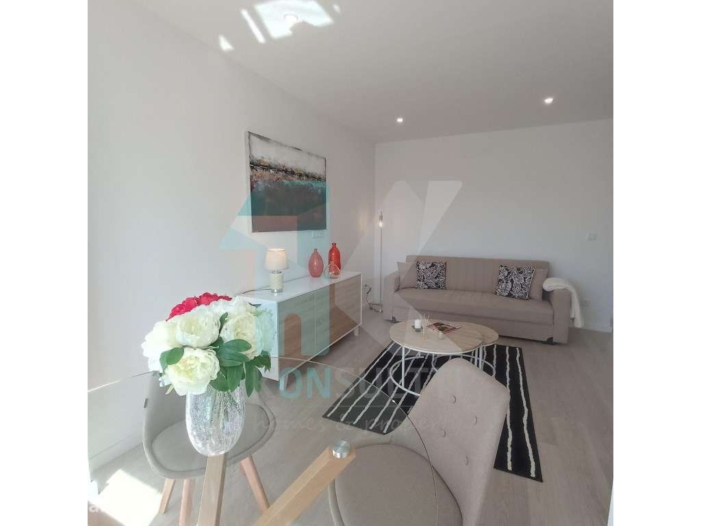 Apartamento T3 c/ varandas totalmente remodelado - Benfica - Grande imagem: 5/14