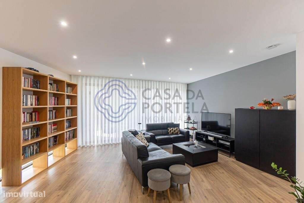 Moradia Terrea T4 De Excelencia Conforto Privacidade E Modernidade