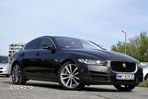 Jaguar XE 25t Prestige - 4