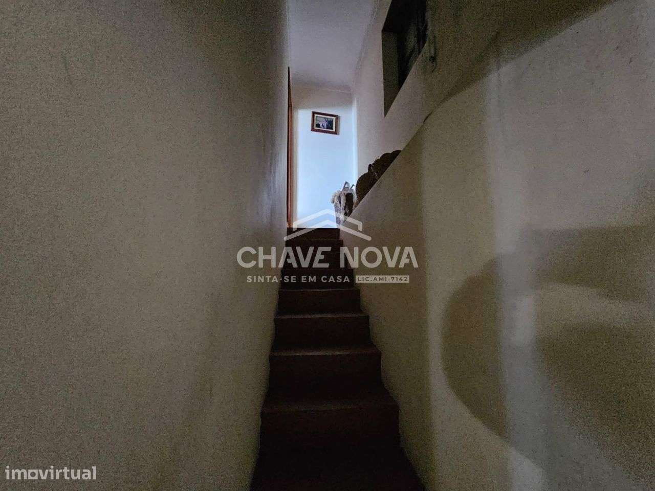 Moradia Isolada V2 em Espadanedo (Cinfães) - Grande imagem: 4/48