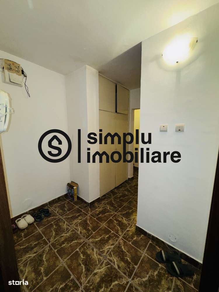 Apartament 2 camere, decomandat -1 MAI-16