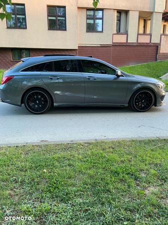 Mercedes-Benz CLA 250 AMG Line - 8