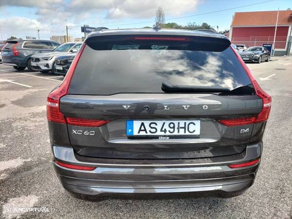 Volvo XC 60 2.0 B4 Core - 3