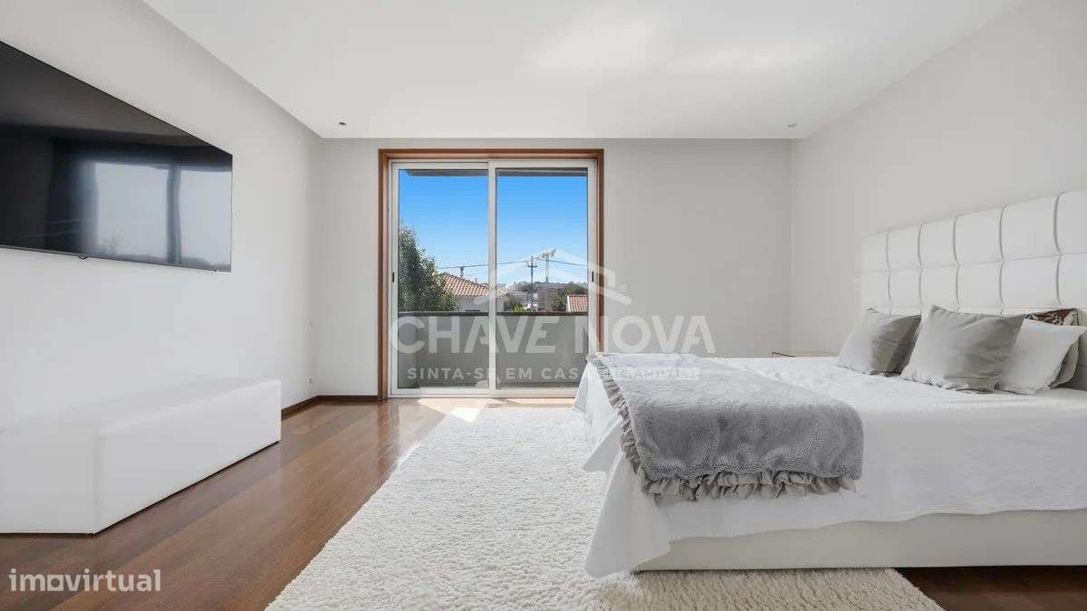Moradia T3 COMO NOVA Canidelo a 1km da Praia - OPORTUNIDADE-29