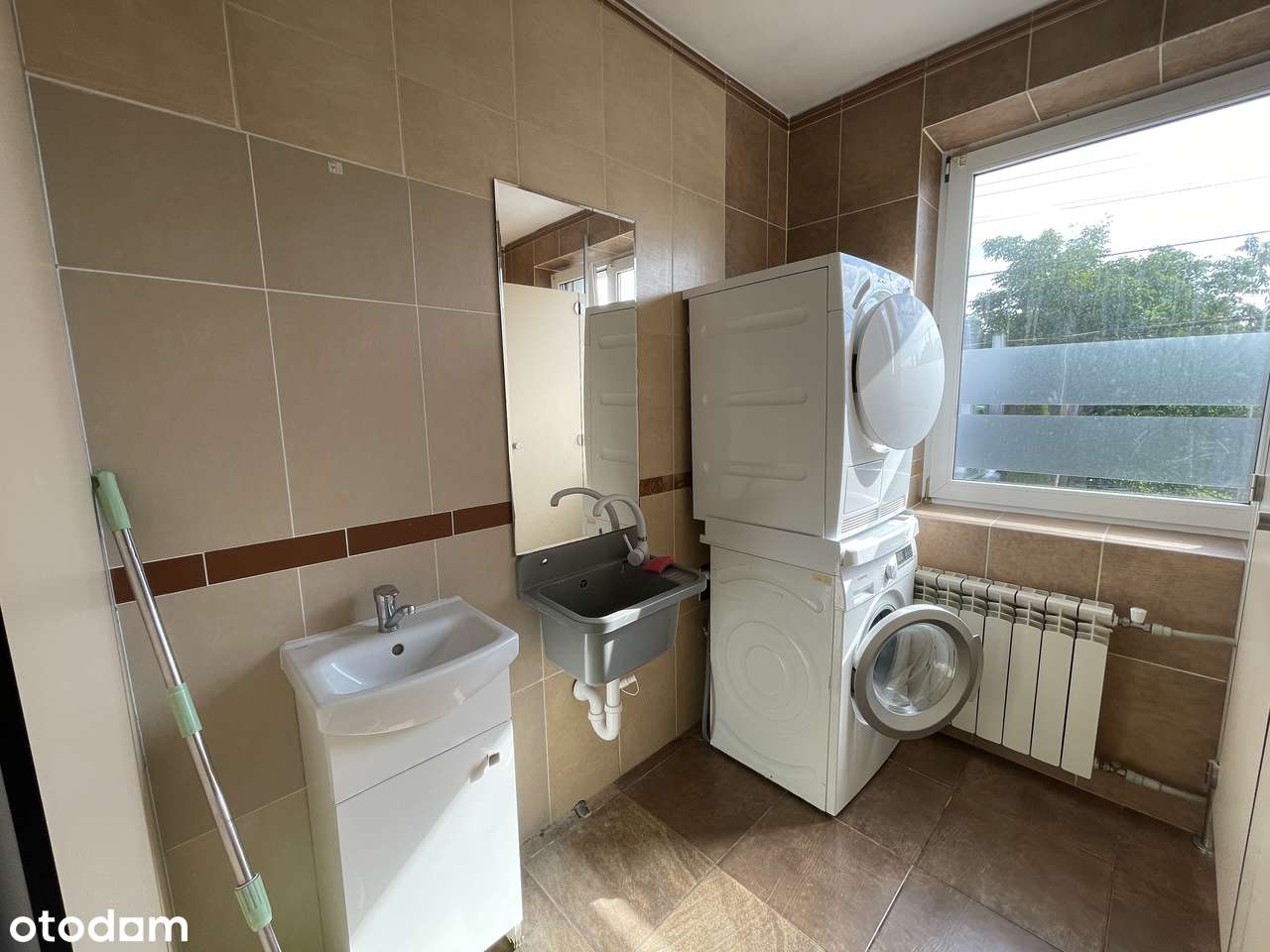 Duży dom z 6 sypialniami na Widzewie.-7