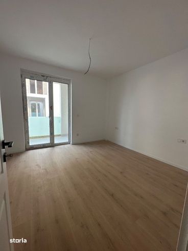 Apartament 2 camere , bloc nou, strada Zăvoaie-1