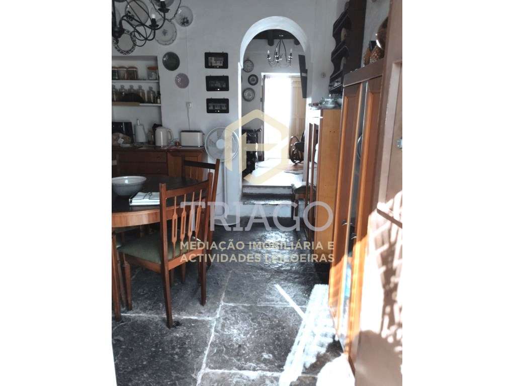 Moradia T2 com Logradouro no Centro da Vila de Barrancos-19