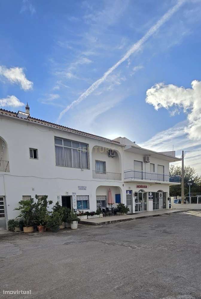 Ativo Imobiliário Misto com Rendimentos Atuais e Potencial de Otimizaç - Grande imagem: 2/30