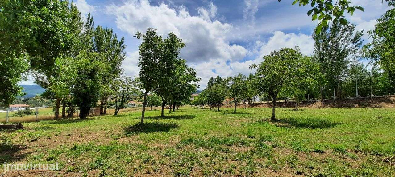 Vende-se terreno com 7.425 M2, na Vila de Vinhais. Solo urbanizável. - Grande imagem: 4/11