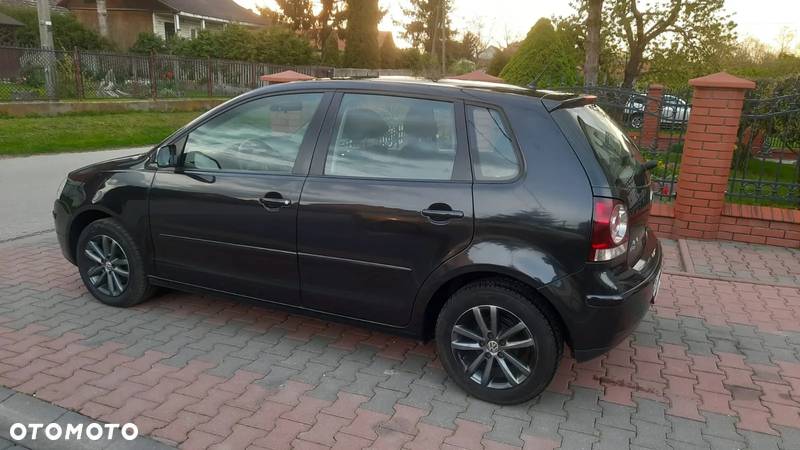 Volkswagen Polo 1.4 16V Trendline - 3