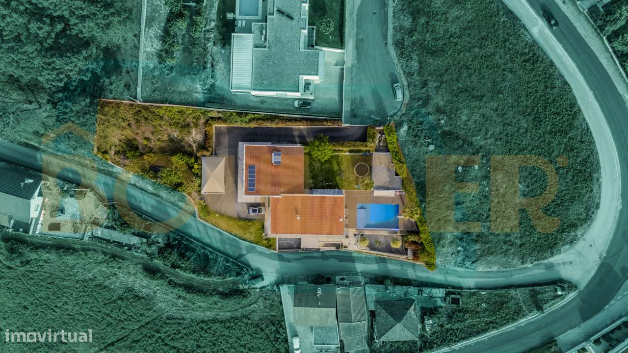 Moradia T6 em Taíde-2