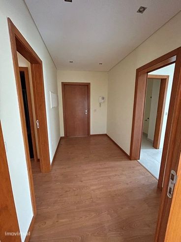 Apartamento T3 com garagem dupla – São Bernardo-8