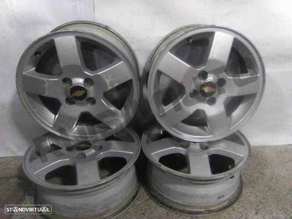 Conjunto Jantes Alumínio R15  Chevrolet Aveo / Kalos Saloon (t2 - 1