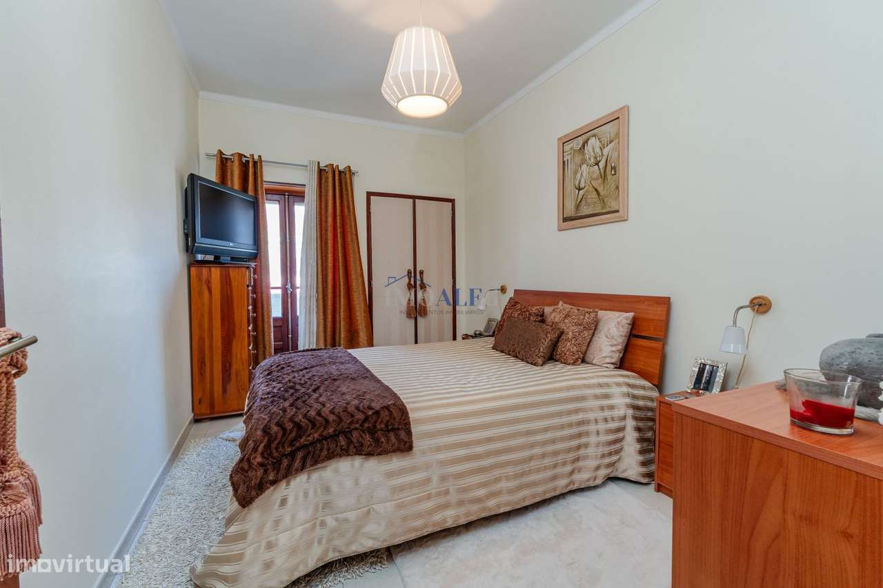 Apartamento T2 no Alto do Seixalinho, Barreiro-8