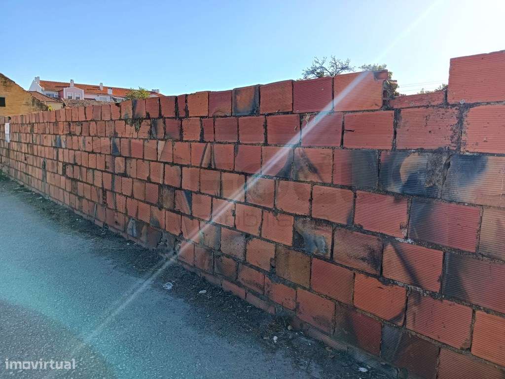 Lote de terreno próximo ao hospital privado - Oiã-1