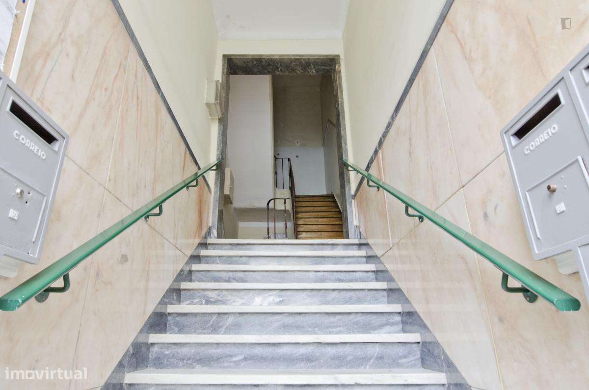 Quarto - localizado em Arroios Lisbon - Grande imagem: 5/7