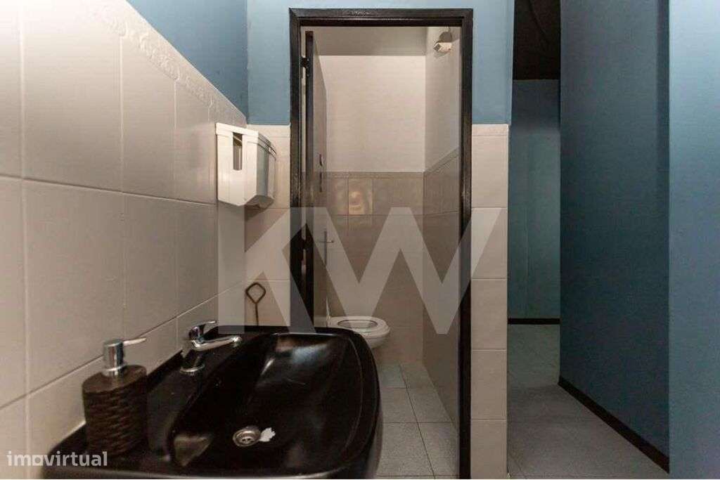 Loja para Comércio/Restaurante no Dafundo - Grande imagem: 2/12