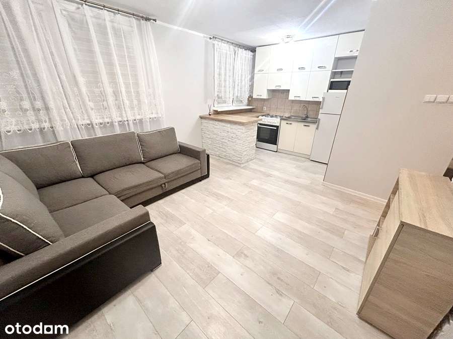 Atrakcyjna kawalerka/umeblowana i ze sprzętem AGD/PARTER/osPiastowskie - Pełny obrazek: 2/12