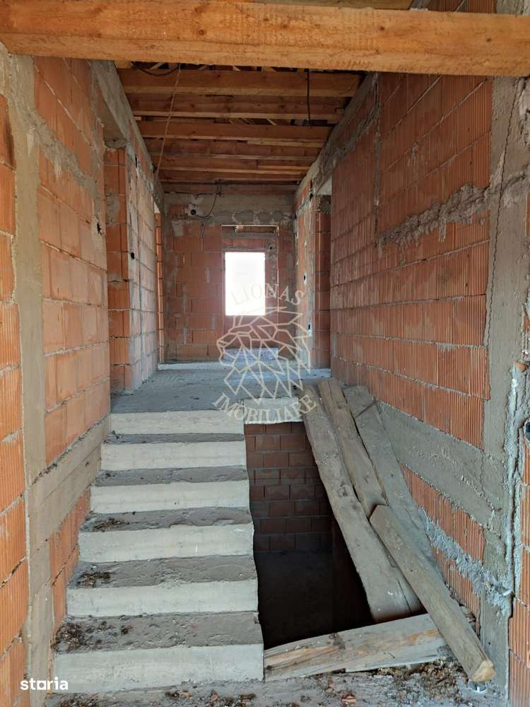 Casa/ Vila la Rosu- 365mp-1000 mp teren- regim P+1- Zona Viisoara - Imagine principală: 5/8