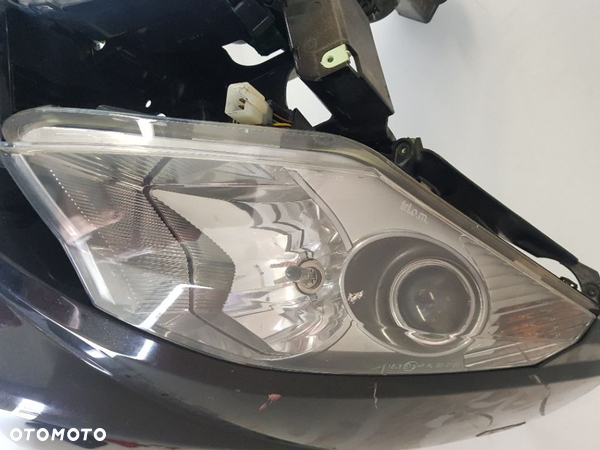 2009r Peugeot Satelis RS 125 Czasza Owiewka Przód Lampy Reflektor - 9