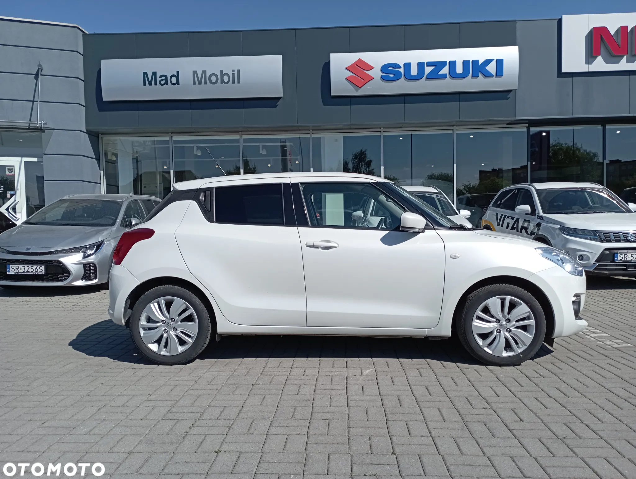 Suzuki Swift 1.2 SHVS Premium Plus - 5