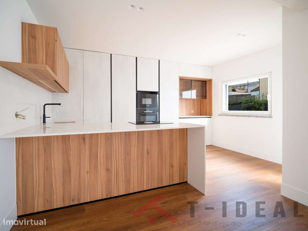 Moradia Nova com Piscina - Grande imagem: 5/57